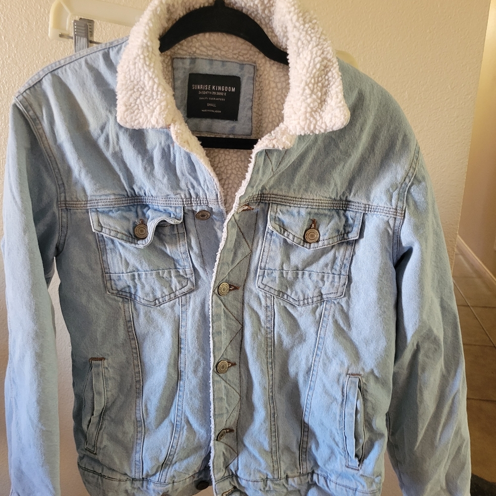 Sunrise kingdom unisex size small sherpa lined denim trucker jacket